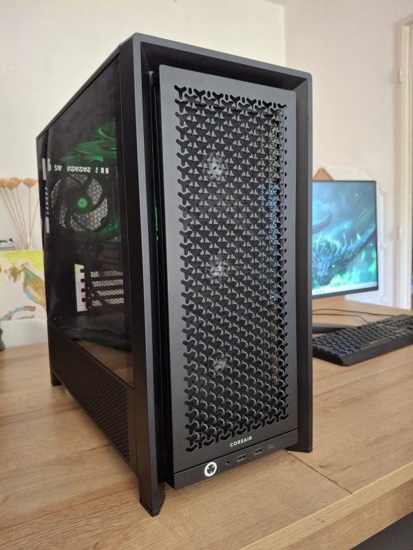 PC gamer / streamer | i5-13600KF | RTX 4070 12 Go | 32 Go RAM | 2 To SSD NVMe | Watercooling | Windows 11 |