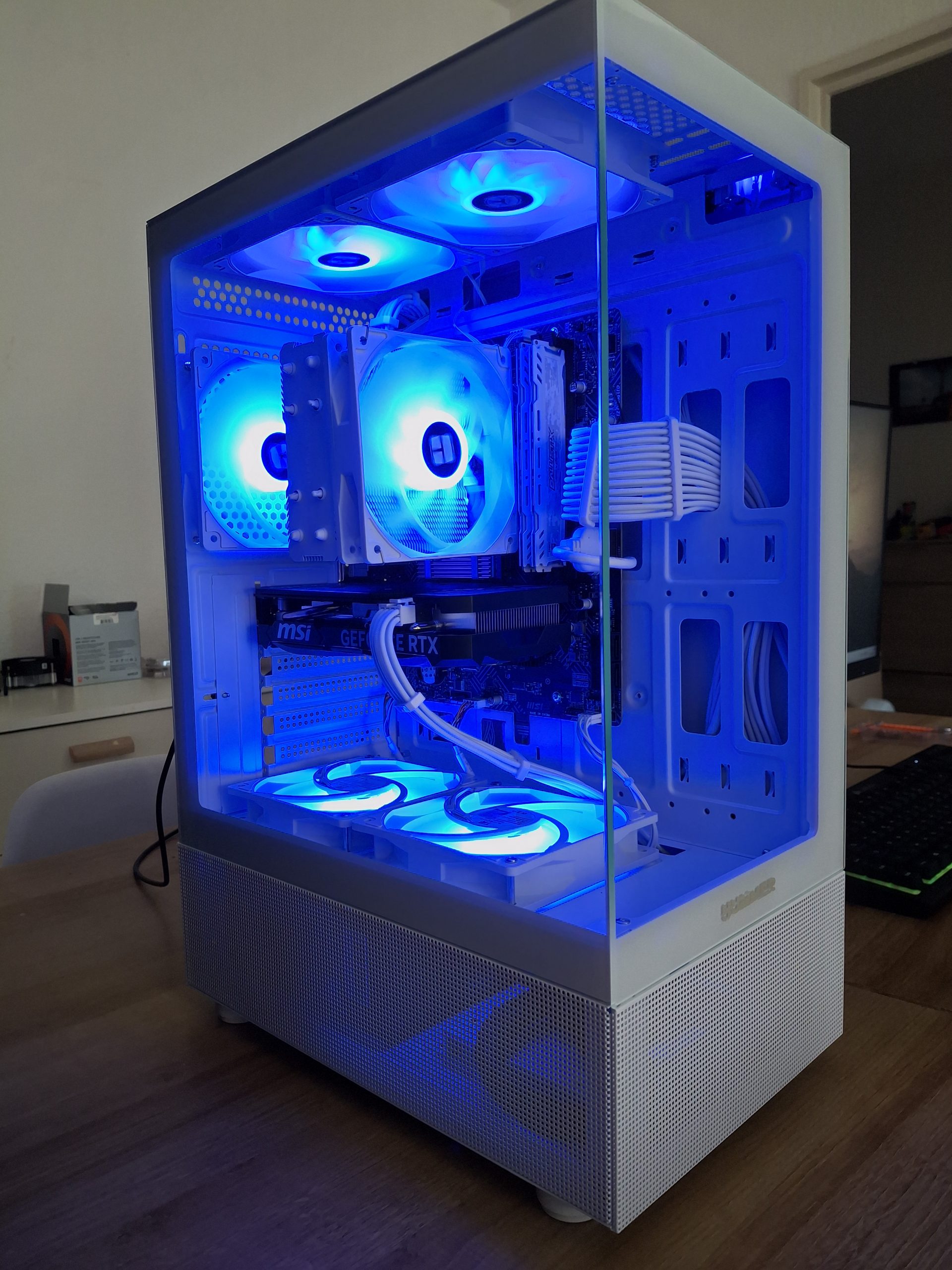 PC gamer | RTX 4060 | Intel core i5-13400F | 1 To SSD NVMe | 16 Go DDR4 | Windows 11 | aquarium | Garantie 3 mois | Facture – Image 3