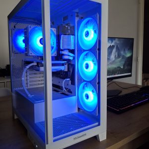 PC gamer | Ryzen 7 8700F | RTX 4070 | 2 To SSD NVMe | 16 Go DDR5 | Wifi 6 | Windows 11 | aquarium