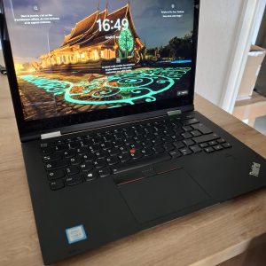 2 en 1 PC portable/tablette ThinkPad X1 Yoga Gen 2 | Ecran IPS Tactile QHD 14" | i5-7300U | 8 Go DDRAM | SSD 256 Go | Windows 11 |