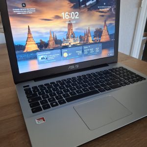 PC portable performant | Asus X555Q | Ecran full HD 16" | SSD 128 Go + HDD 1 To | 8 Go RAM | AMD A10-9620P | Radeon R5 | Windows 11