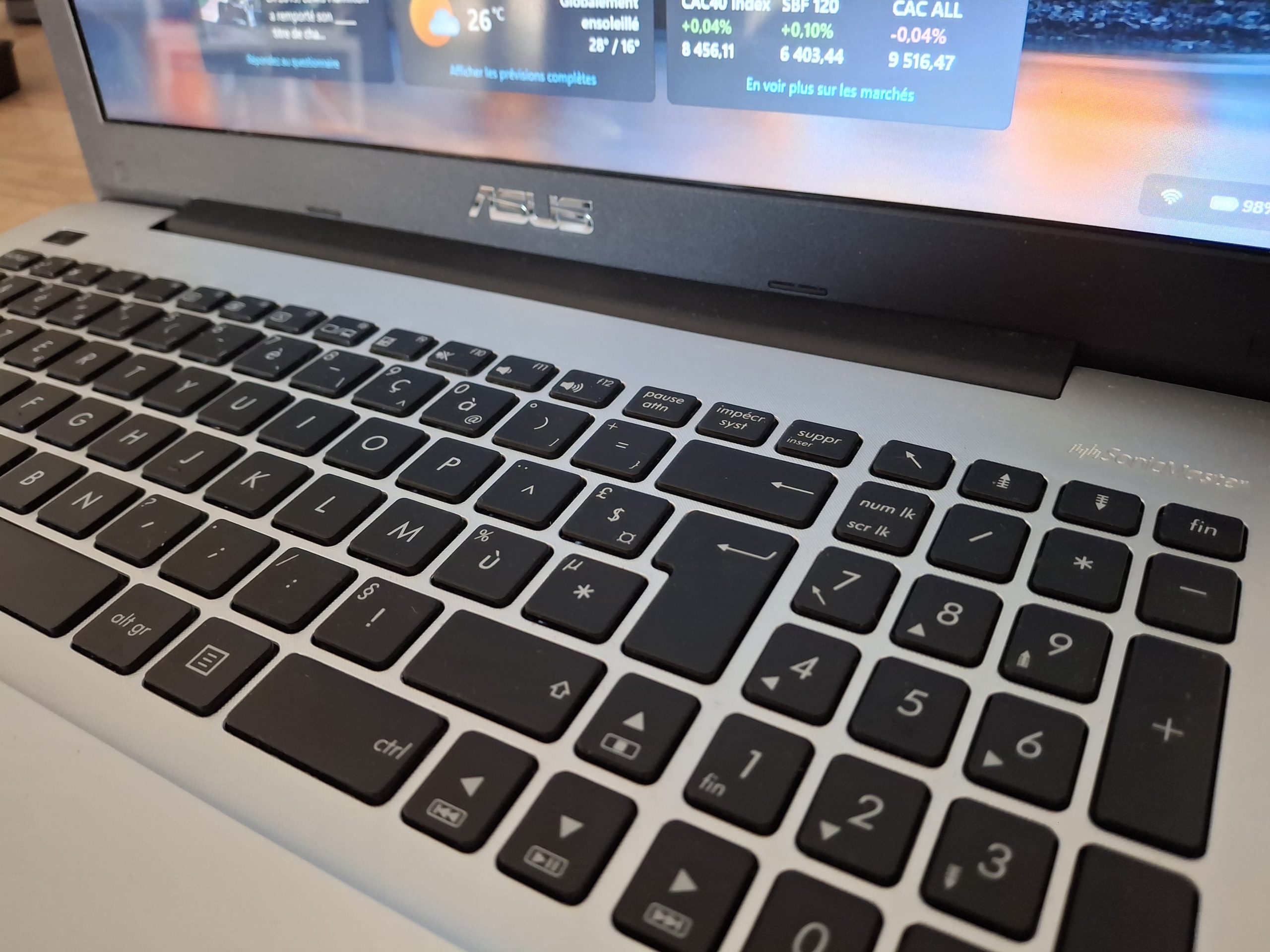 PC portable performant | Asus X555Q | Ecran full HD 16" | SSD 128 Go + HDD 1 To | 8 Go RAM | AMD A10-9620P | Radeon R5 | Windows 11 – Image 3