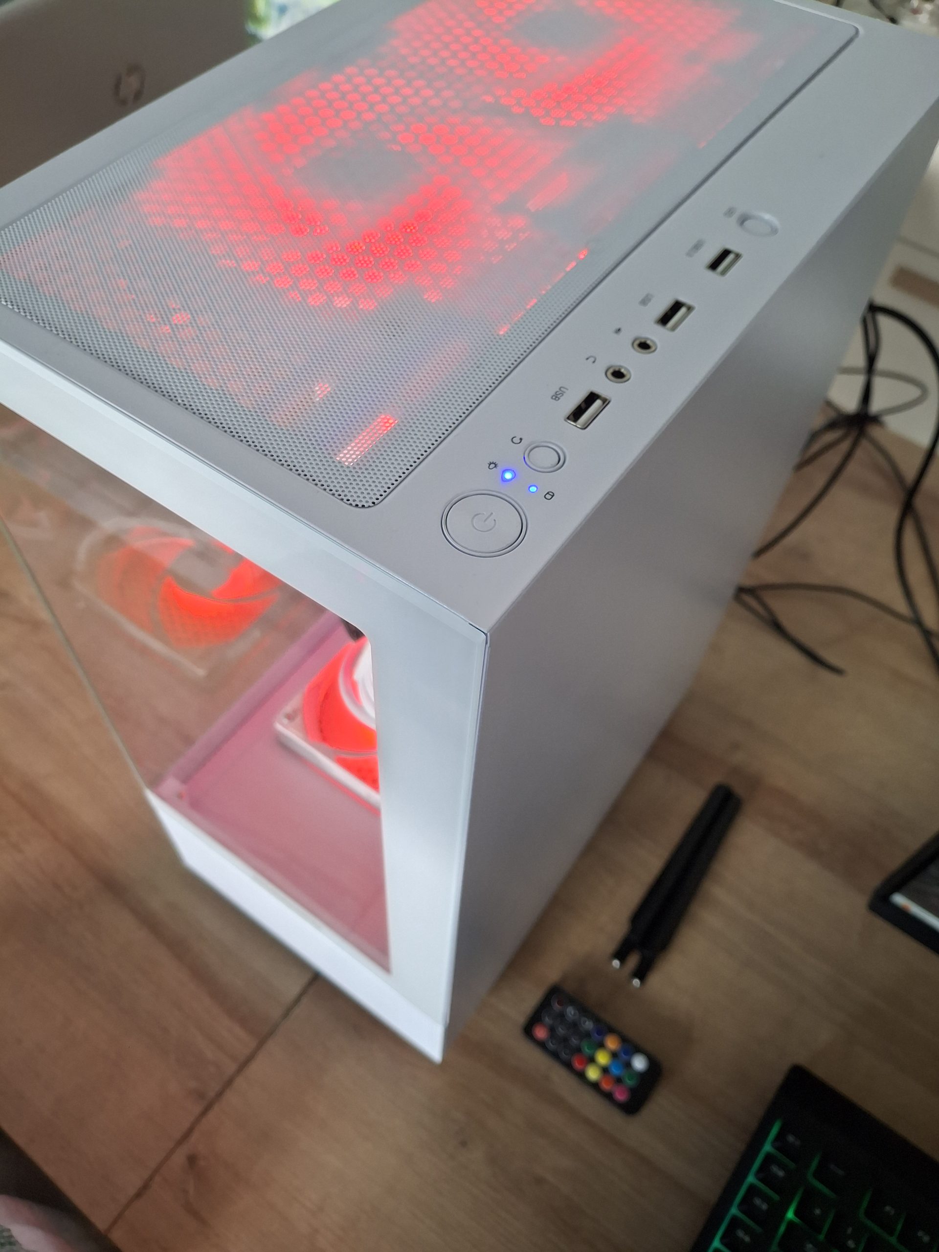 PC gamer | RTX 4070 | Ryzen 7 9700X | 1To SSD NVme | 16 Go DDR5 | Windows 11 | aquarium | Garantie 6 mois | Facture – Image 6