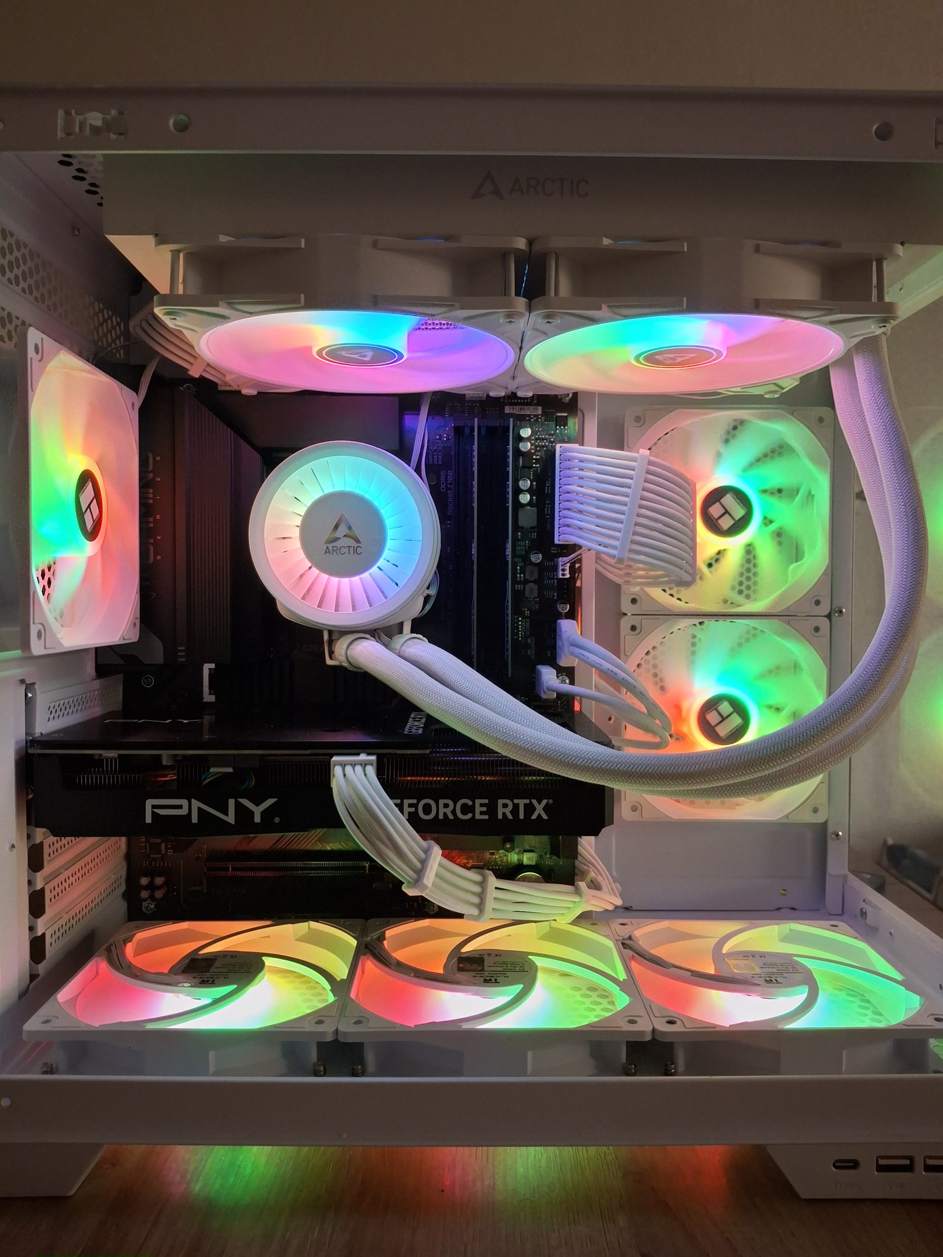 PC gamer | RTX 4070 | i7-13700KF | 1 To SSD NVme | 16 Go DDR5 | Windows 11 | Wifi | aquarium | Garantie 1 an | Facture – Image 3