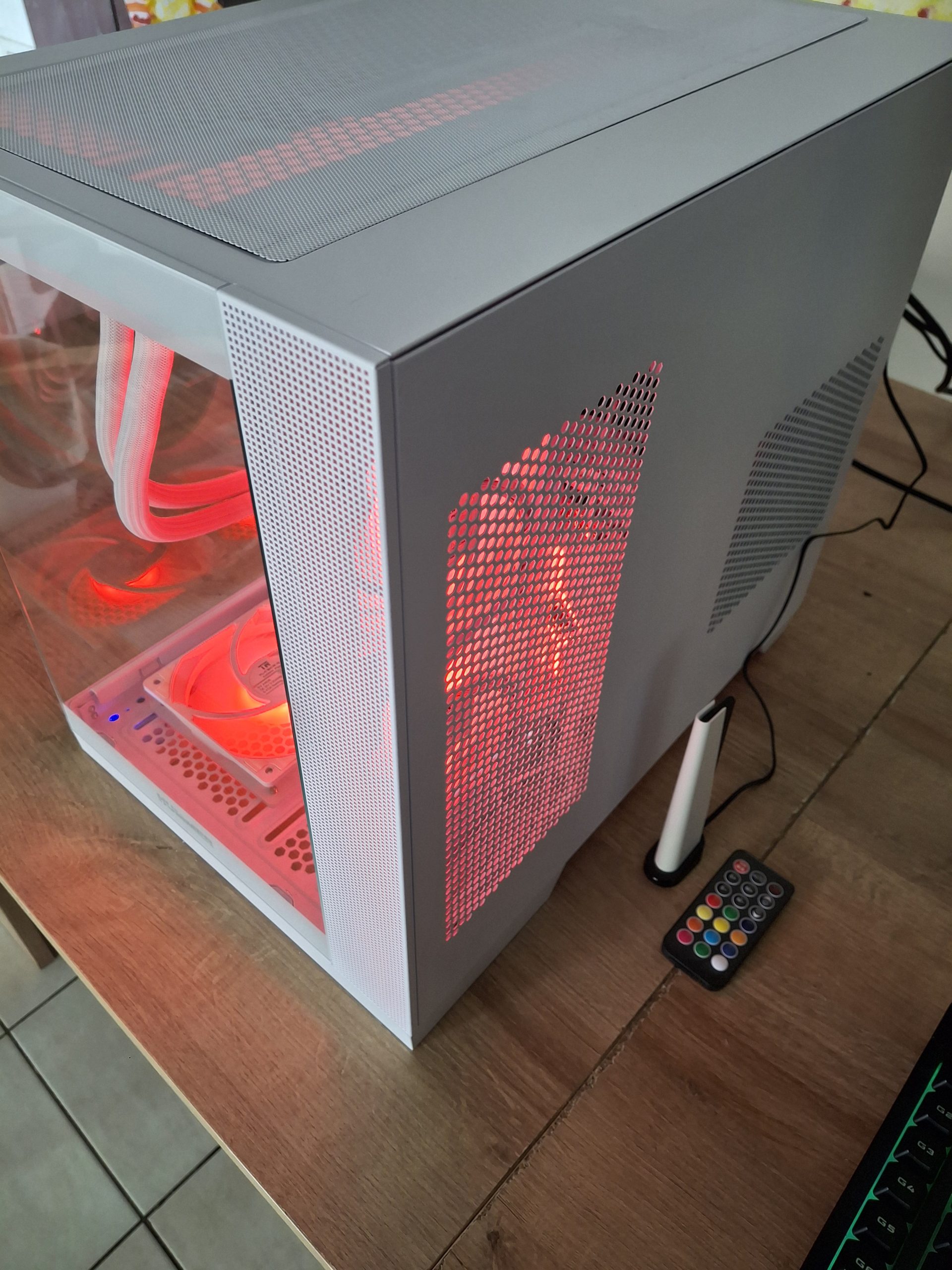 PC gamer | RTX 4070 | i7-13700KF | 1 To SSD NVme | 16 Go DDR5 | Windows 11 | Wifi | aquarium | Garantie 1 an | Facture – Image 6